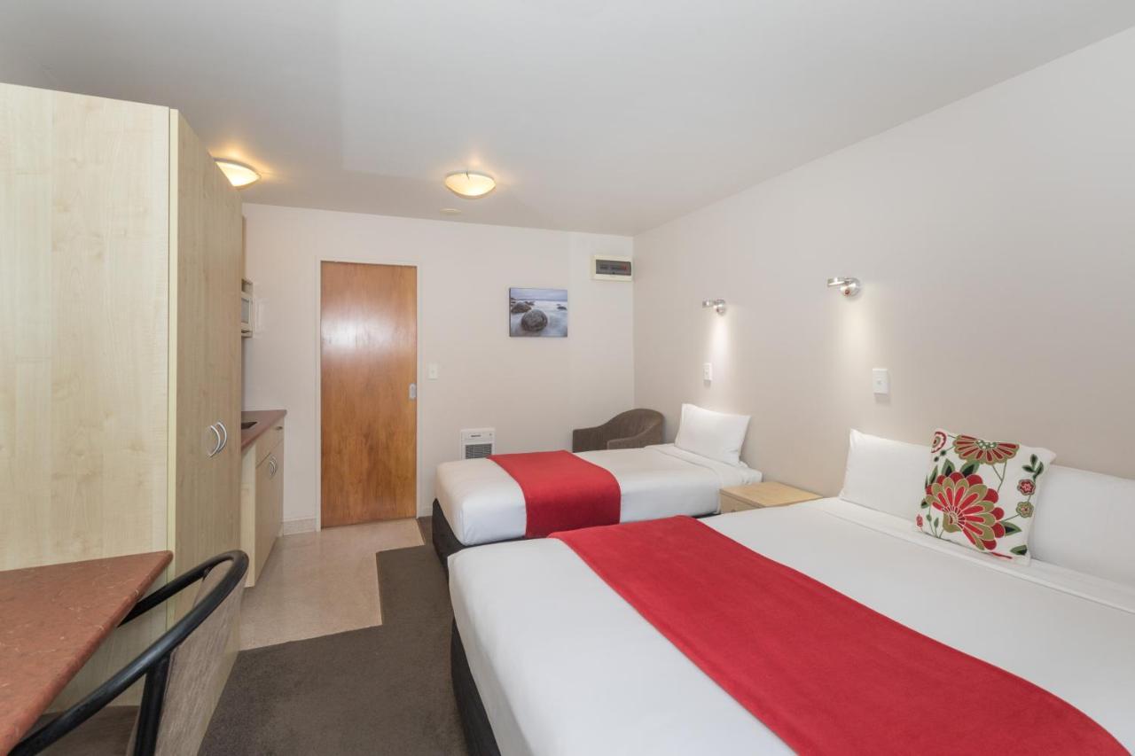 Bella Vista Motel 4*